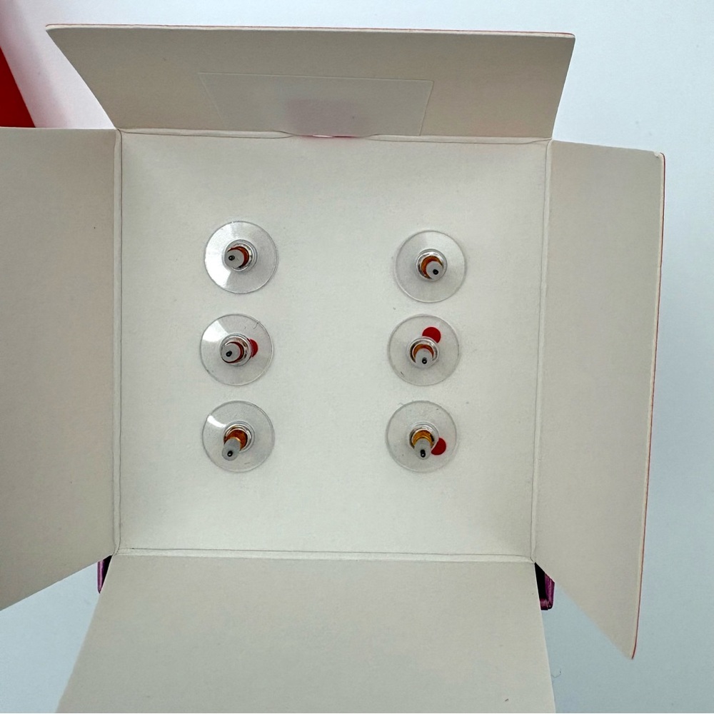 💘 Betsey Johnson Candy Heart Stud Earring Set (6 Pairs) | NWT - Picture 5 of 8